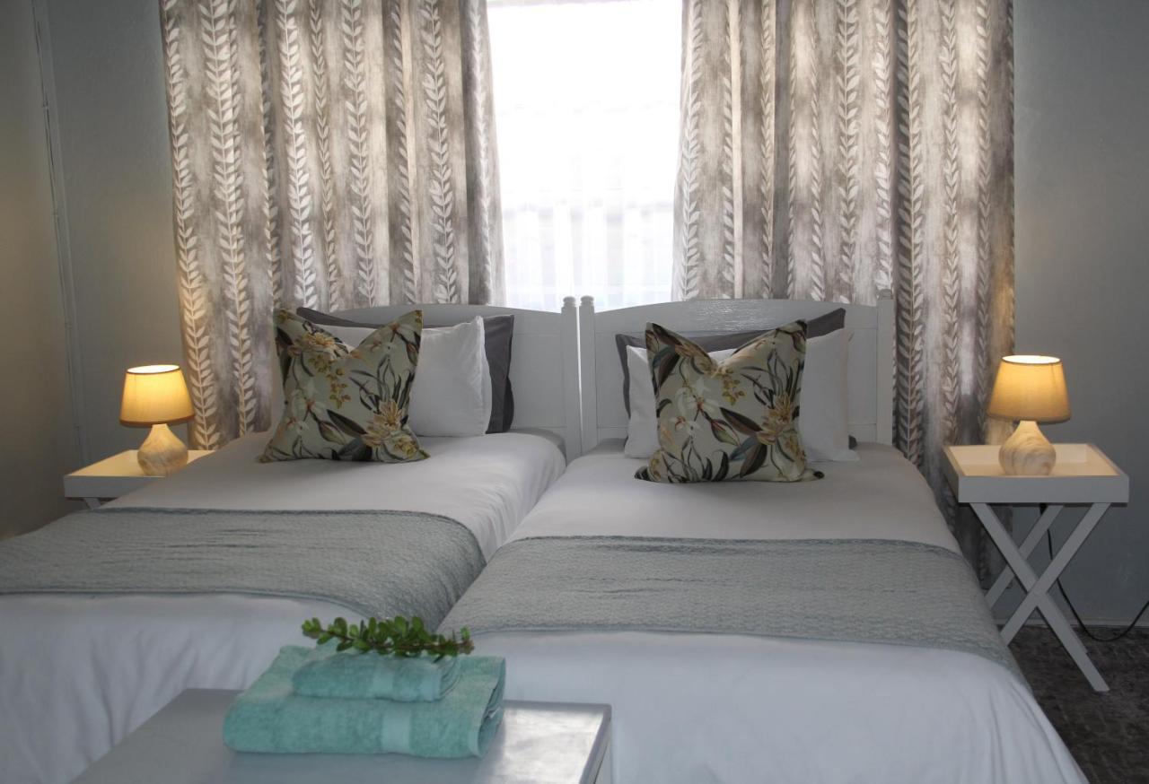 @Karoo Guesthouse Graaff-Reinet Exterior foto